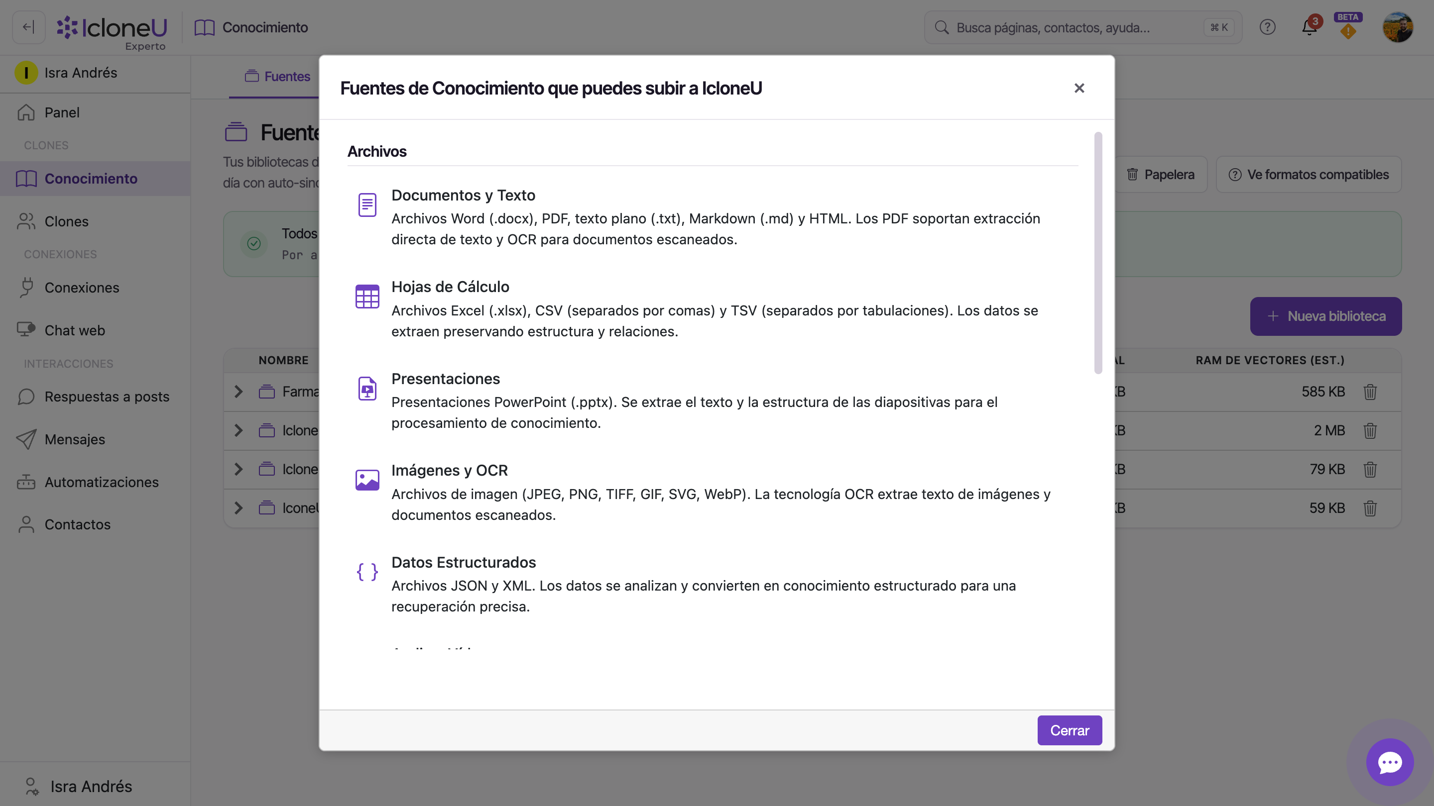 El modal "Fuentes de Conocimiento que puedes subir a IcloneU" completamente expandido: las familias Archivos, Fuentes Web y Multimedia, y Fuentes de Importación Masiva